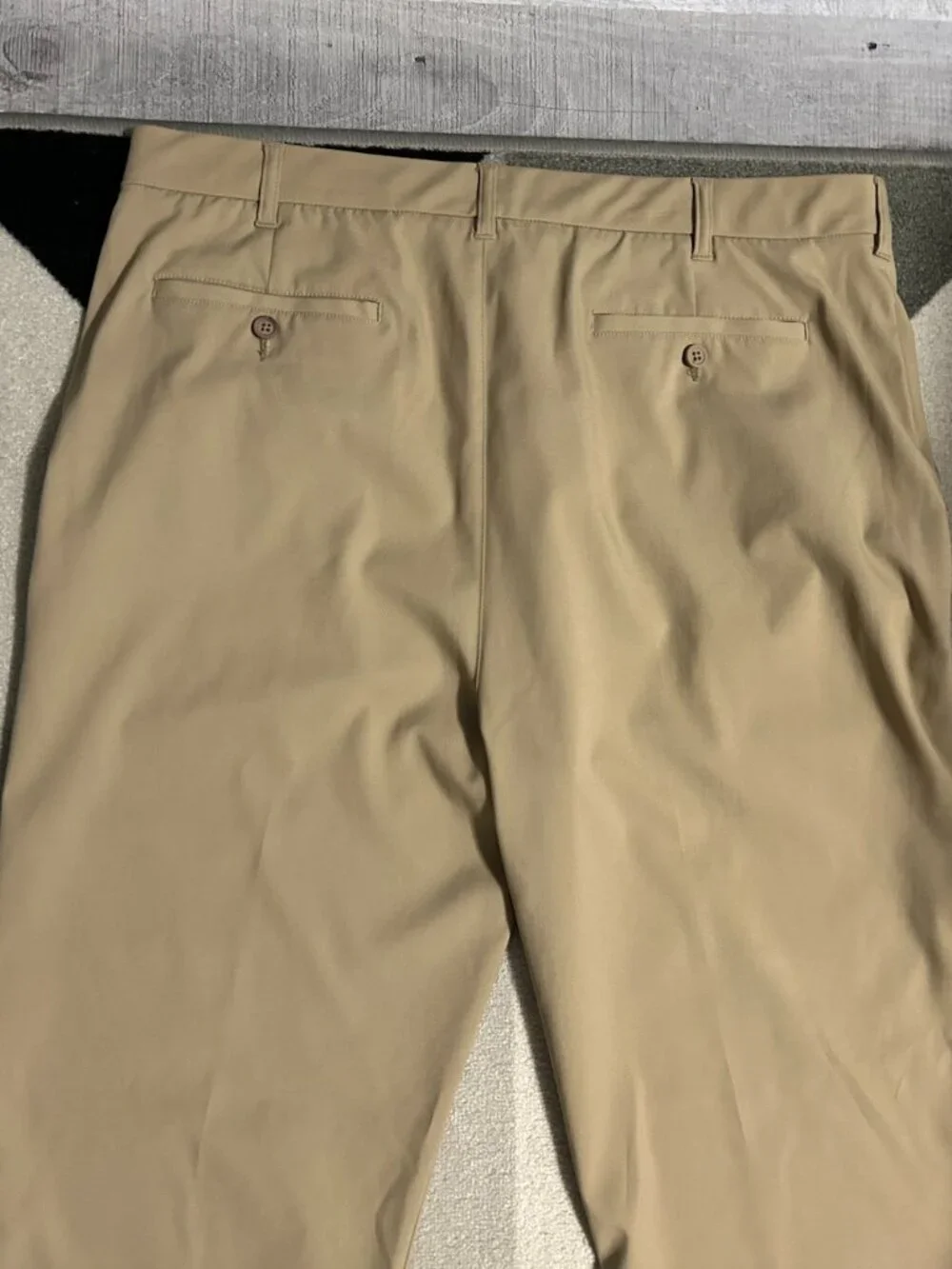 Roundtree & Yorke Men's Performance Chino Golf Pants Men's 40X36 (Actual 40X35)